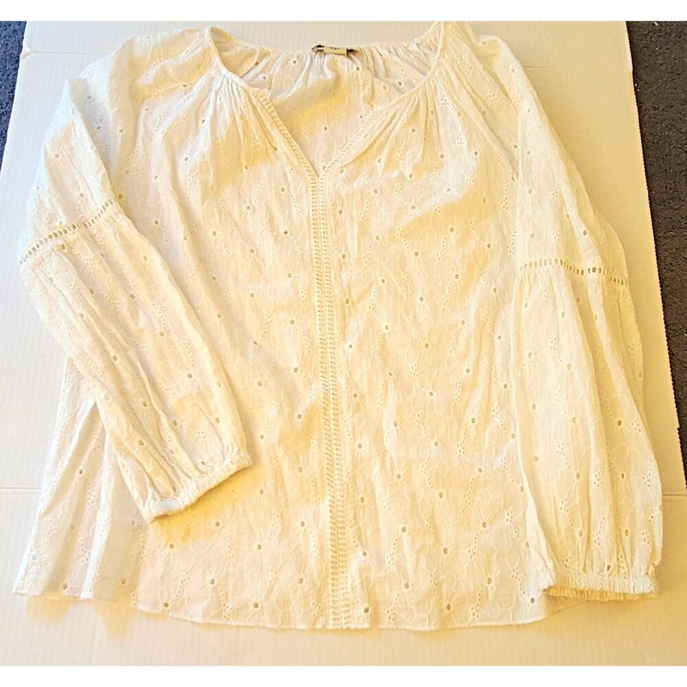 Rachel Zoe White 100% Cotton Eyelet Embroidered Pullover Blouse, Round Neck M